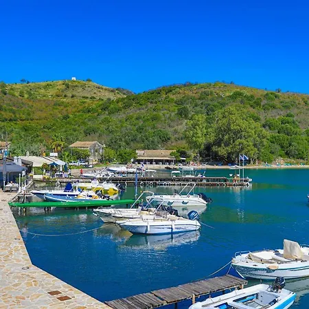 Apartamento Theophilos Dio *