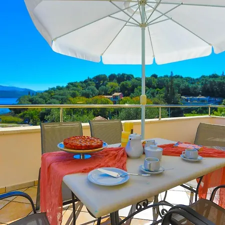 Theophilos Dio Apartman