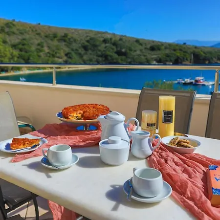 Appartement Theophilos Dio